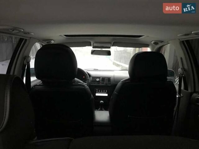 Серый Фольксваген Гольф, объемом двигателя 1.4 л и пробегом 307 тыс. км за 3700 $, фото 11 на Automoto.ua