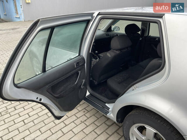 Сірий Фольксваген Гольф, об'ємом двигуна 1.39 л та пробігом 264 тис. км за 3999 $, фото 15 на Automoto.ua