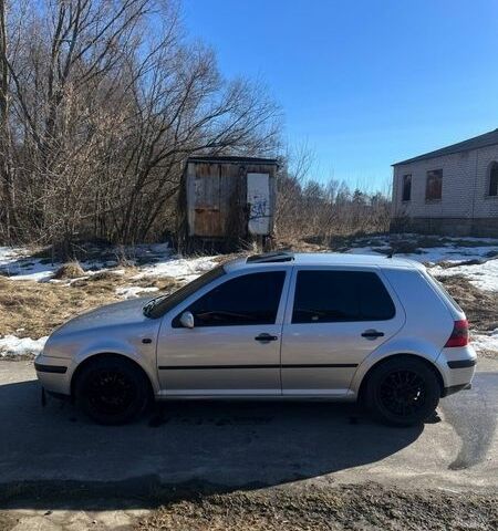 Серый Фольксваген Гольф, объемом двигателя 1.6 л и пробегом 233 тыс. км за 3800 $, фото 6 на Automoto.ua