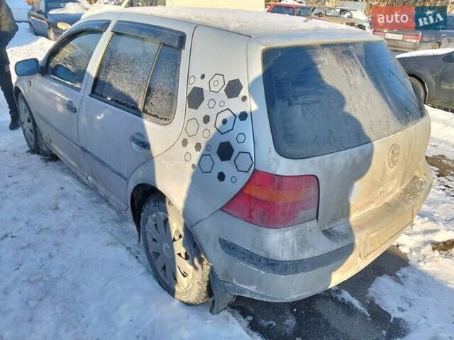 Серый Фольксваген Гольф, объемом двигателя 1.6 л и пробегом 237 тыс. км за 3500 $, фото 2 на Automoto.ua