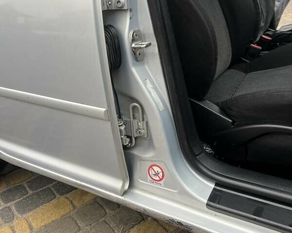 Сірий Фольксваген Гольф, об'ємом двигуна 0 л та пробігом 300 тис. км за 1900 $, фото 7 на Automoto.ua