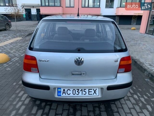 Серый Фольксваген Гольф, объемом двигателя 1.6 л и пробегом 183 тыс. км за 2850 $, фото 4 на Automoto.ua
