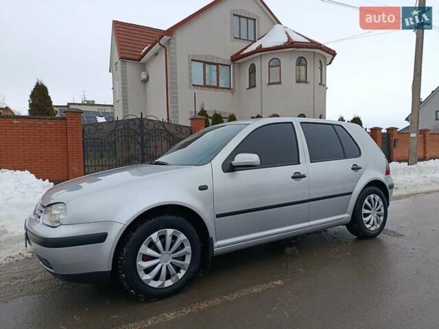 Серый Фольксваген Гольф, объемом двигателя 1.39 л и пробегом 203 тыс. км за 3850 $, фото 7 на Automoto.ua