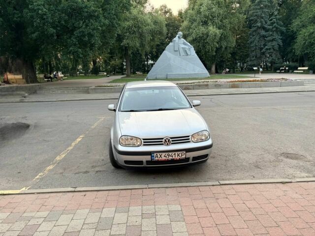 Серый Фольксваген Гольф, объемом двигателя 1.6 л и пробегом 178 тыс. км за 2994 $, фото 1 на Automoto.ua
