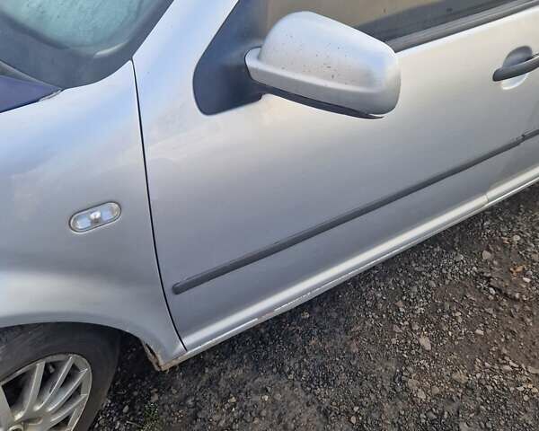 Серый Фольксваген Гольф, объемом двигателя 1.9 л и пробегом 350 тыс. км за 2100 $, фото 1 на Automoto.ua