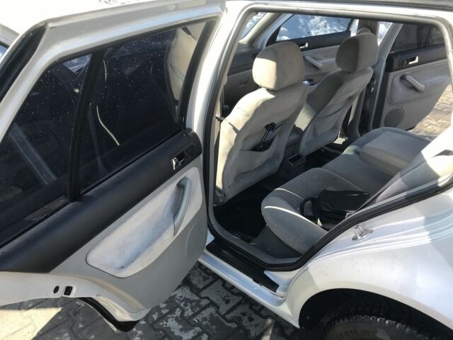 Серый Фольксваген Гольф, объемом двигателя 1.9 л и пробегом 353 тыс. км за 1850 $, фото 11 на Automoto.ua