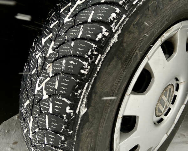 Серый Фольксваген Гольф, объемом двигателя 1.39 л и пробегом 211 тыс. км за 2750 $, фото 20 на Automoto.ua