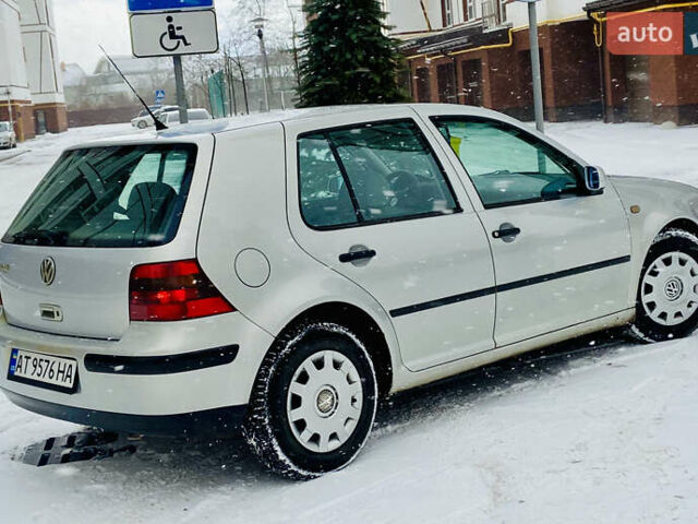 Серый Фольксваген Гольф, объемом двигателя 1.39 л и пробегом 211 тыс. км за 2750 $, фото 12 на Automoto.ua