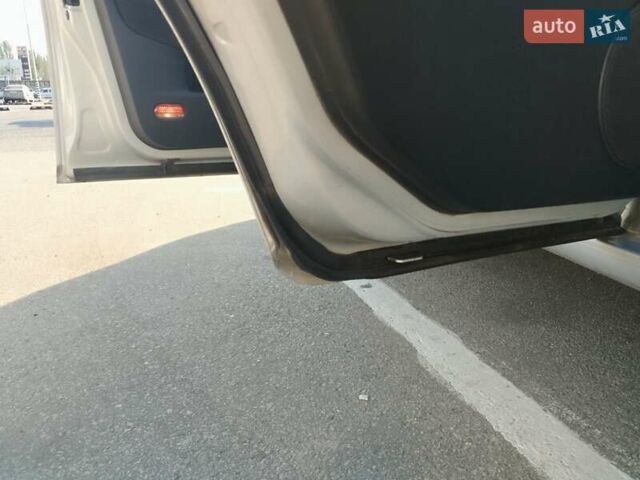 Серый Фольксваген Гольф, объемом двигателя 1.6 л и пробегом 224 тыс. км за 5000 $, фото 8 на Automoto.ua