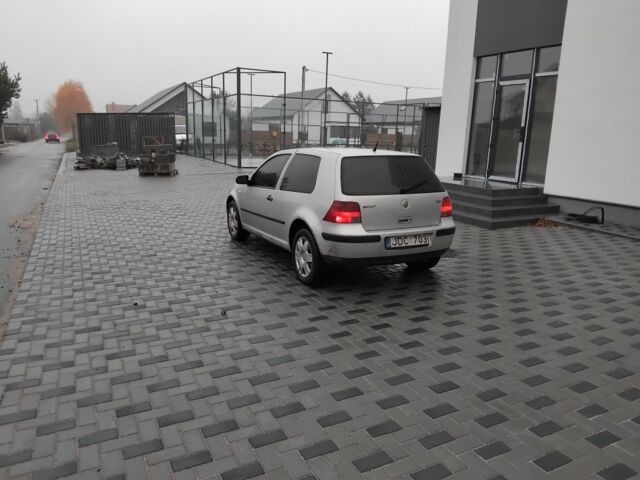 Серый Фольксваген Гольф, объемом двигателя 1.9 л и пробегом 320 тыс. км за 1750 $, фото 4 на Automoto.ua