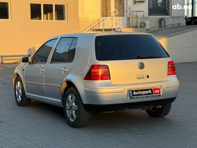 Серый Фольксваген Гольф, объемом двигателя 2 л и пробегом 271 тыс. км за 5290 $, фото 5 на Automoto.ua