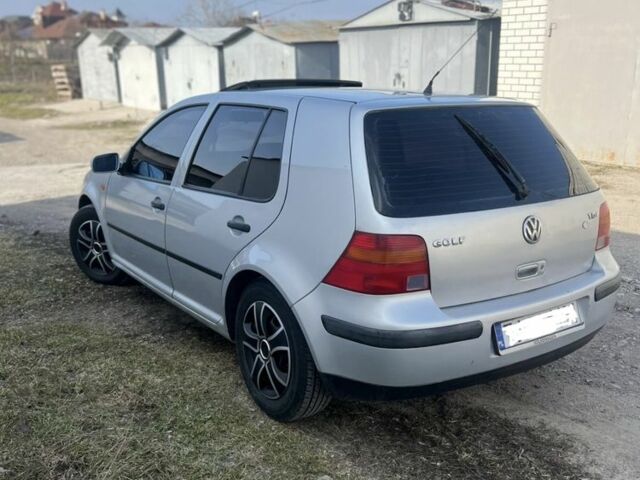 Серый Фольксваген Гольф, объемом двигателя 1.9 л и пробегом 290 тыс. км за 2500 $, фото 3 на Automoto.ua