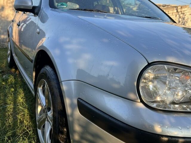 Сірий Фольксваген Гольф, об'ємом двигуна 1.6 л та пробігом 200 тис. км за 4499 $, фото 1 на Automoto.ua