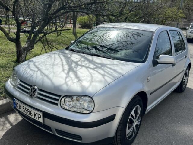 Сірий Фольксваген Гольф, об'ємом двигуна 1.4 л та пробігом 300 тис. км за 3800 $, фото 3 на Automoto.ua