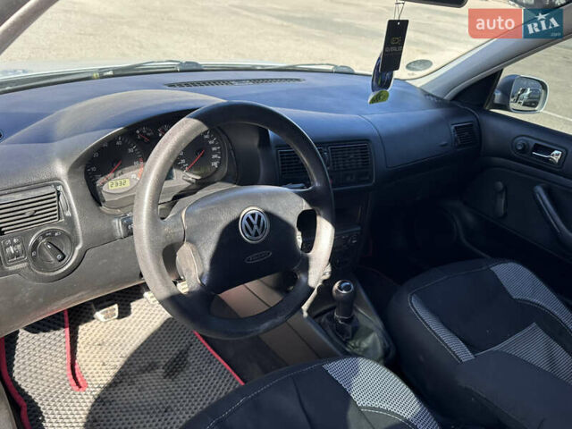 Сірий Фольксваген Гольф, об'ємом двигуна 1.39 л та пробігом 270 тис. км за 3650 $, фото 17 на Automoto.ua