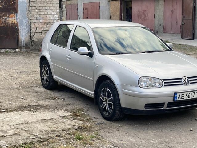 Сірий Фольксваген Гольф, об'ємом двигуна 1.6 л та пробігом 250 тис. км за 3800 $, фото 2 на Automoto.ua