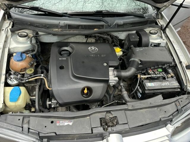 Серый Фольксваген Гольф, объемом двигателя 1.9 л и пробегом 300 тыс. км за 2200 $, фото 10 на Automoto.ua