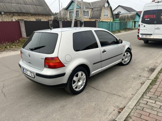 Серый Фольксваген Гольф, объемом двигателя 1.9 л и пробегом 306 тыс. км за 1750 $, фото 5 на Automoto.ua