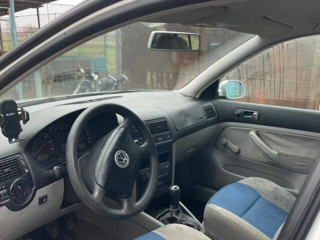 Серый Фольксваген Гольф, объемом двигателя 1.6 л и пробегом 370 тыс. км за 3850 $, фото 7 на Automoto.ua