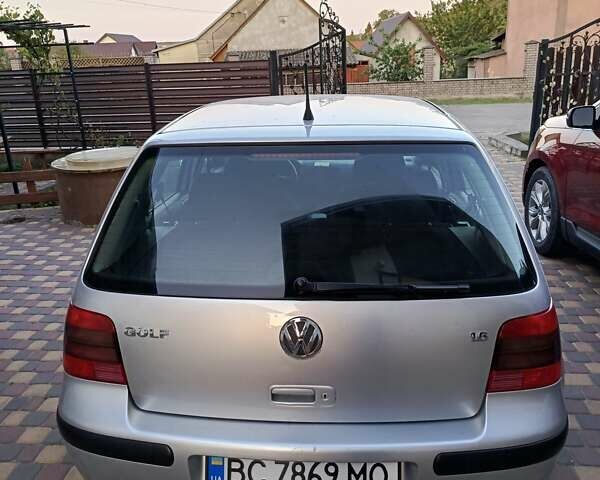 Серый Фольксваген Гольф, объемом двигателя 1.6 л и пробегом 220 тыс. км за 3650 $, фото 22 на Automoto.ua