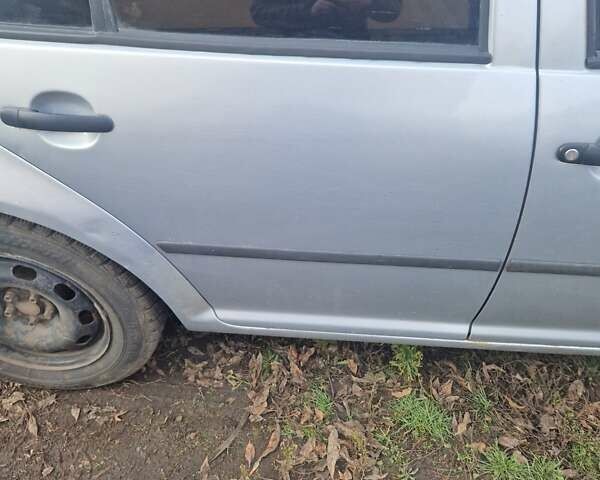 Серый Фольксваген Гольф, объемом двигателя 1.9 л и пробегом 350 тыс. км за 2100 $, фото 10 на Automoto.ua