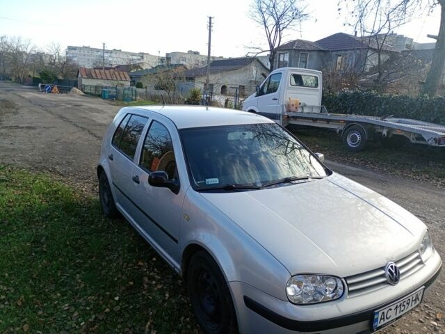 Серый Фольксваген Гольф, объемом двигателя 1.6 л и пробегом 240 тыс. км за 2950 $, фото 1 на Automoto.ua