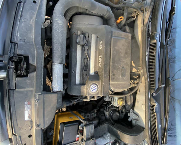 Сірий Фольксваген Гольф, об'ємом двигуна 1.6 л та пробігом 270 тис. км за 3800 $, фото 8 на Automoto.ua