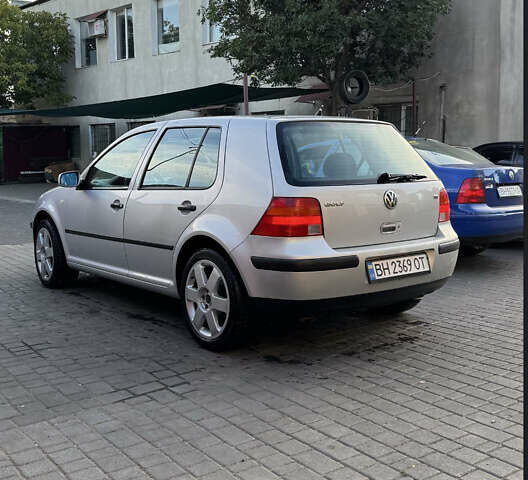 Серый Фольксваген Гольф, объемом двигателя 1.6 л и пробегом 256 тыс. км за 3900 $, фото 4 на Automoto.ua