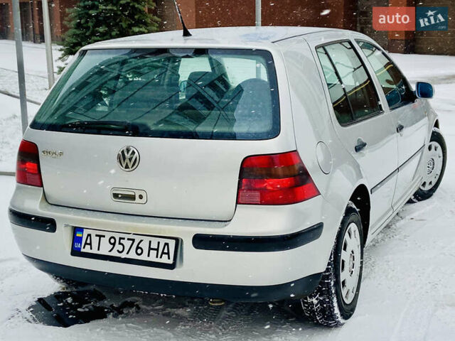 Серый Фольксваген Гольф, объемом двигателя 1.39 л и пробегом 211 тыс. км за 2750 $, фото 15 на Automoto.ua