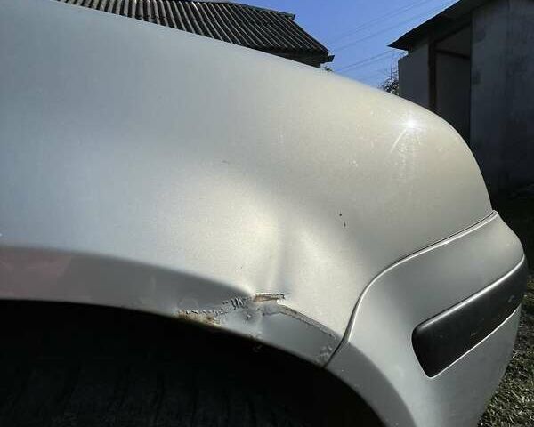 Серый Фольксваген Гольф, объемом двигателя 1.4 л и пробегом 300 тыс. км за 3500 $, фото 4 на Automoto.ua