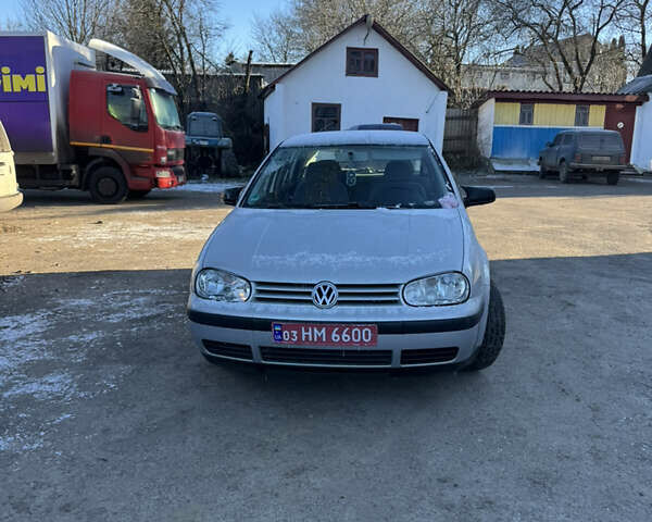 Сірий Фольксваген Гольф, об'ємом двигуна 1.6 л та пробігом 182 тис. км за 3500 $, фото 1 на Automoto.ua
