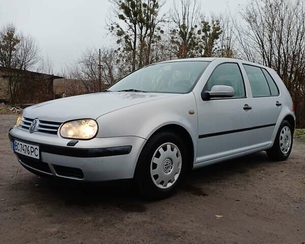 Серый Фольксваген Гольф, объемом двигателя 1.6 л и пробегом 238 тыс. км за 3850 $, фото 2 на Automoto.ua