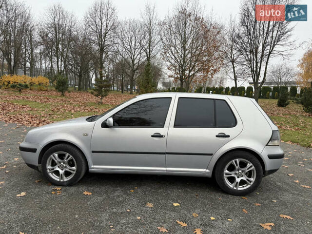 Серый Фольксваген Гольф, объемом двигателя 1.6 л и пробегом 200 тыс. км за 3300 $, фото 19 на Automoto.ua