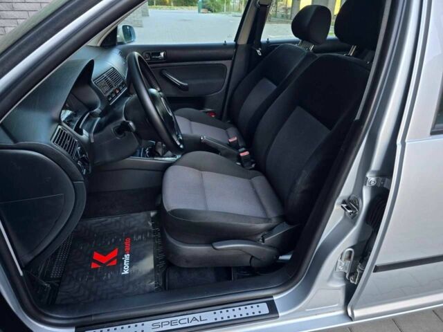 Фольксваген Гольф 2001 в Хмельницком на Automoto.ua Серый Фольксваген Гольф, объемом двигателя 1.4 л и пробегом 153 тыс. км за 3999 $, фото 7 на Automoto.ua