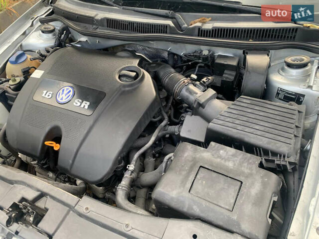 Серый Фольксваген Гольф, объемом двигателя 1.6 л и пробегом 240 тыс. км за 5099 $, фото 8 на Automoto.ua