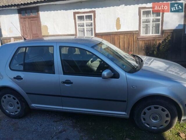 Серый Фольксваген Гольф, объемом двигателя 1.6 л и пробегом 105 тыс. км за 5200 $, фото 2 на Automoto.ua