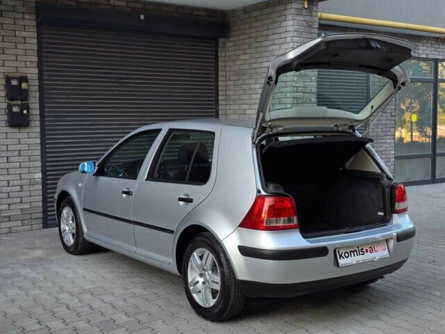 Фольксваген Гольф 2001 в Хмельницком на Automoto.ua Серый Фольксваген Гольф, объемом двигателя 1.4 л и пробегом 153 тыс. км за 3999 $, фото 11 на Automoto.ua