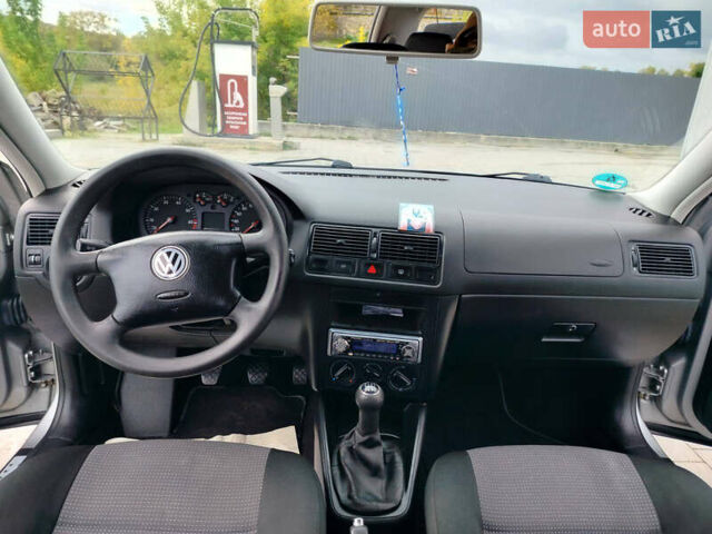 Серый Фольксваген Гольф, объемом двигателя 1.39 л и пробегом 225 тыс. км за 3999 $, фото 21 на Automoto.ua