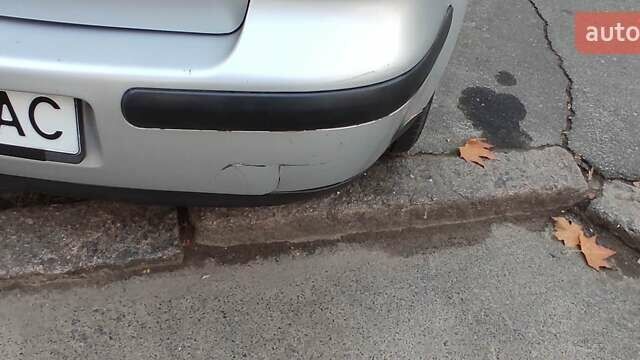 Серый Фольксваген Гольф, объемом двигателя 1.6 л и пробегом 246 тыс. км за 4950 $, фото 7 на Automoto.ua