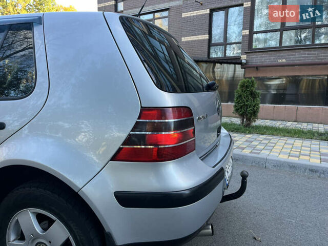 Серый Фольксваген Гольф, объемом двигателя 1.4 л и пробегом 295 тыс. км за 4100 $, фото 6 на Automoto.ua