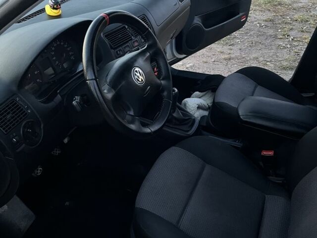 Серый Фольксваген Гольф, объемом двигателя 1.4 л и пробегом 210 тыс. км за 3900 $, фото 5 на Automoto.ua