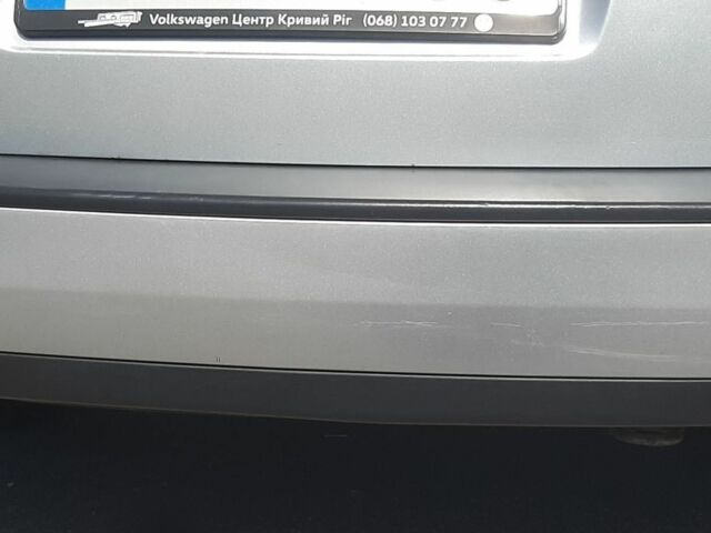 Сірий Фольксваген Гольф, об'ємом двигуна 1.6 л та пробігом 243 тис. км за 5300 $, фото 2 на Automoto.ua