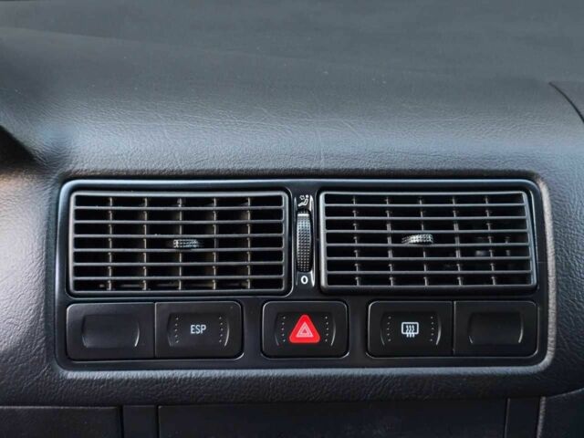 Фольксваген Гольф 2001 в Хмельницком на Automoto.ua Серый Фольксваген Гольф, объемом двигателя 1.4 л и пробегом 153 тыс. км за 3999 $, фото 17 на Automoto.ua