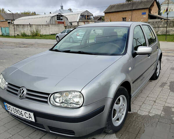 Серый Фольксваген Гольф, объемом двигателя 1.39 л и пробегом 225 тыс. км за 3999 $, фото 2 на Automoto.ua