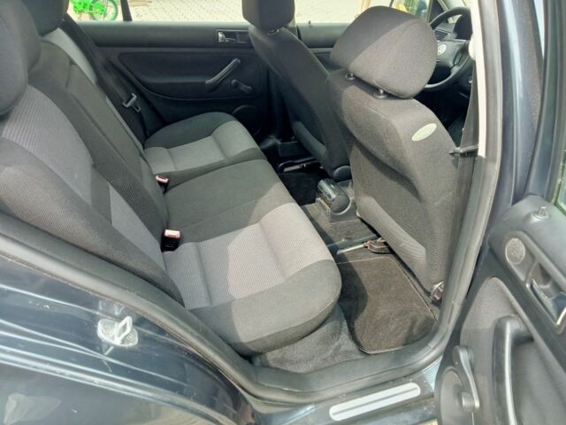 Сірий Фольксваген Гольф, об'ємом двигуна 1.6 л та пробігом 260 тис. км за 3950 $, фото 11 на Automoto.ua