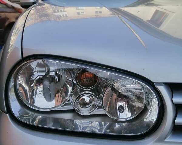 Сірий Фольксваген Гольф, об'ємом двигуна 1.39 л та пробігом 155 тис. км за 3999 $, фото 5 на Automoto.ua