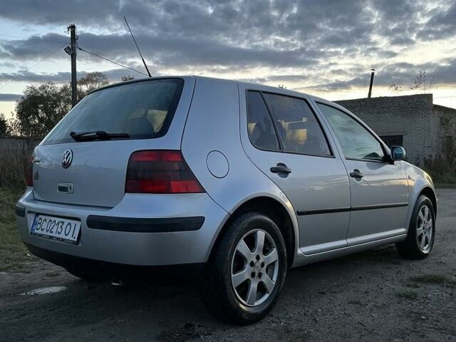 Серый Фольксваген Гольф, объемом двигателя 1.4 л и пробегом 210 тыс. км за 3900 $, фото 3 на Automoto.ua