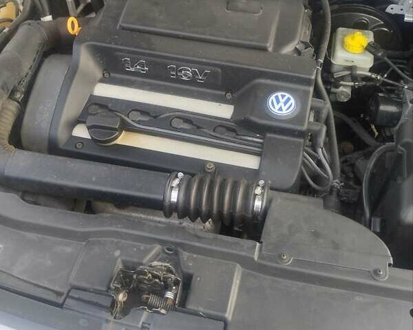 Серый Фольксваген Гольф, объемом двигателя 1.39 л и пробегом 270 тыс. км за 3700 $, фото 2 на Automoto.ua