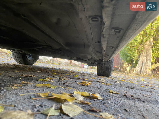 Серый Фольксваген Гольф, объемом двигателя 1.9 л и пробегом 320 тыс. км за 3750 $, фото 11 на Automoto.ua