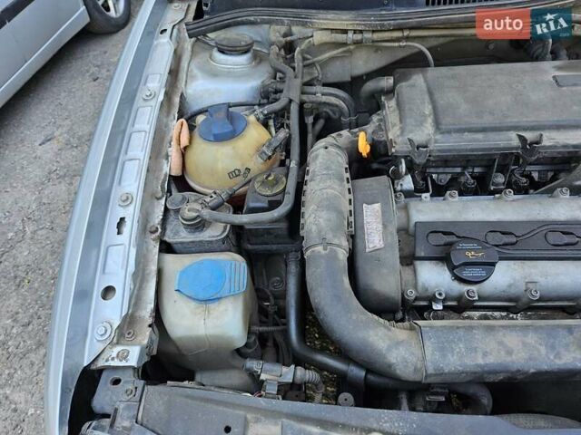 Сірий Фольксваген Гольф, об'ємом двигуна 1.39 л та пробігом 251 тис. км за 3500 $, фото 24 на Automoto.ua